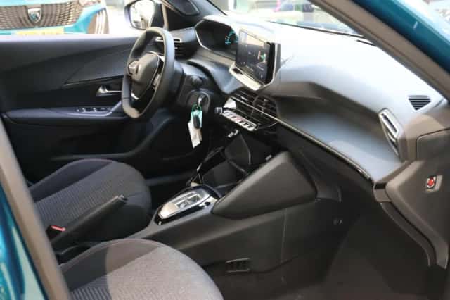 Peugeot 2008 (2026) thumbnail 5