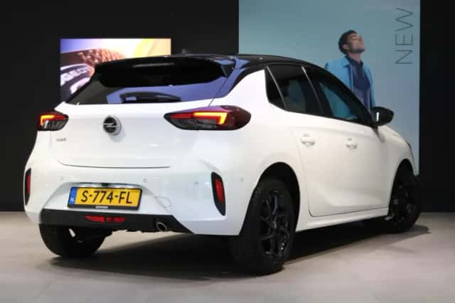 Opel Corsa (2022) thumbnail 3