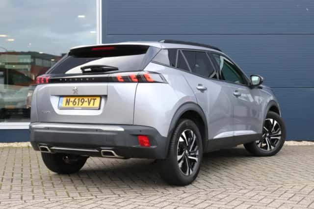 Peugeot 2008 (2022) thumbnail 3