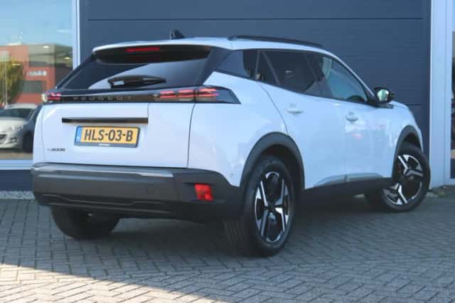 Peugeot e-2008 (2025) thumbnail 3