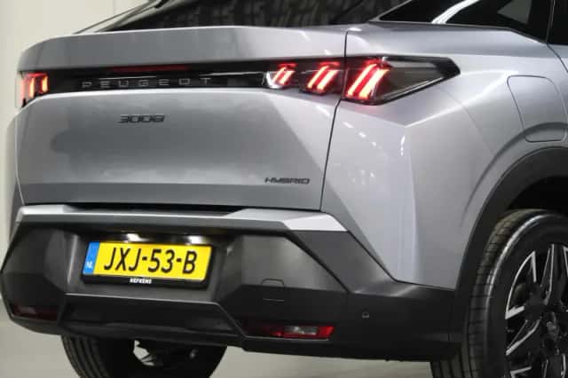 Peugeot 3008 (2025) thumbnail 6