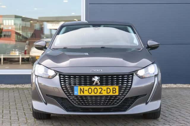 Peugeot 208 (2021) thumbnail 4