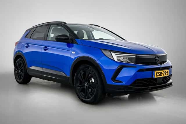 Opel Grandland (2024) thumbnail 2