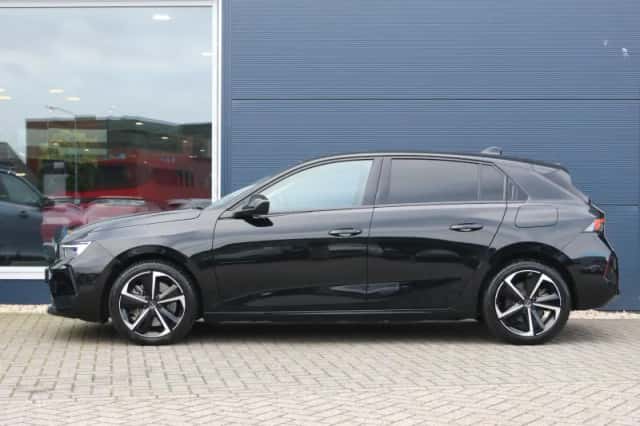 Opel Astra (2022) thumbnail 2