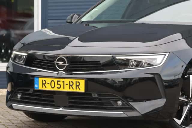 Opel Astra (2022) thumbnail 5
