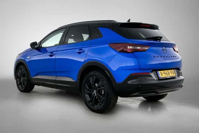 Opel Grandland (2022) thumbnail 3