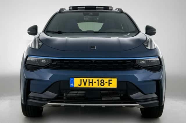 Lynk & Co 01 (2025) thumbnail 4