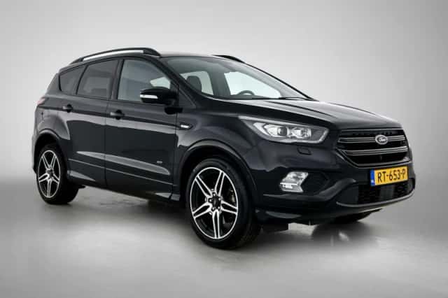 Ford Kuga (2018) thumbnail 2