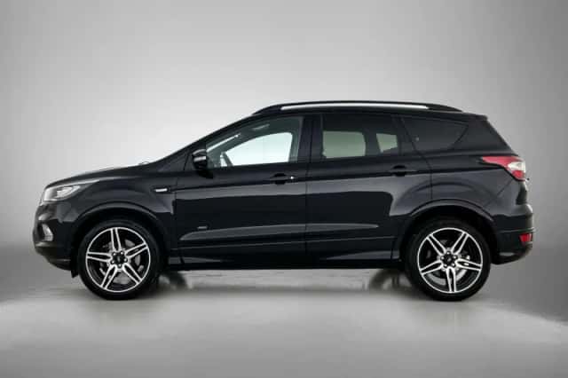 Ford Kuga (2018) thumbnail 5