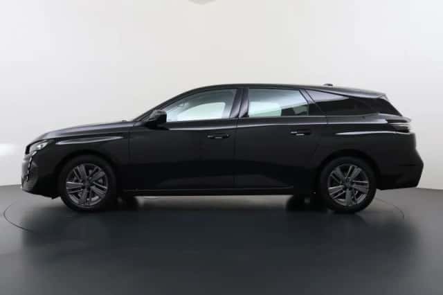 Peugeot 308 (2024) thumbnail 2