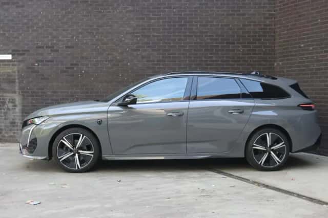 Peugeot 308 (2024) thumbnail 2