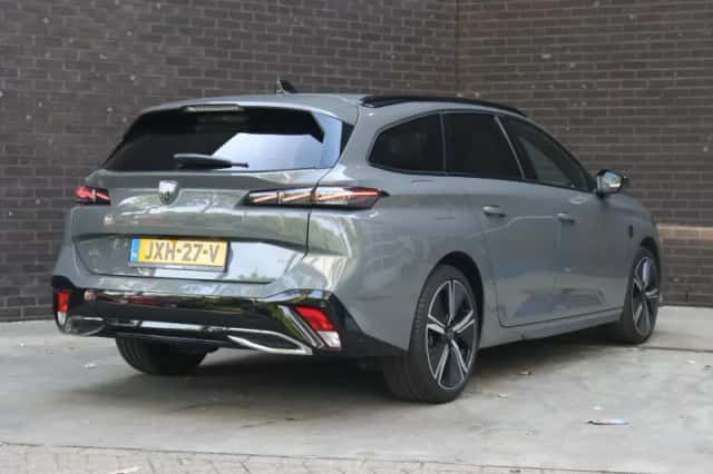 Peugeot 308 (2024) thumbnail 3