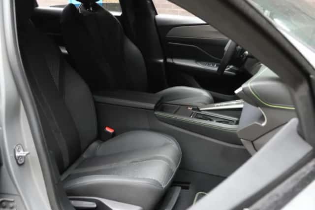 Peugeot 308 (2024) thumbnail 6