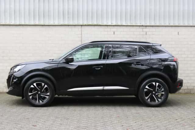 Peugeot 2008 (2022) thumbnail 2