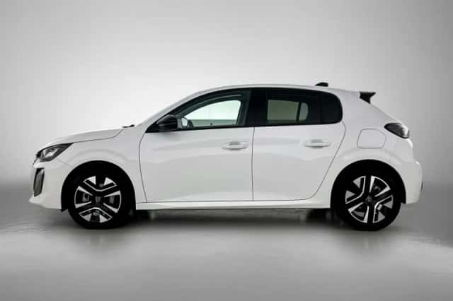 Peugeot 208 (2024) thumbnail 2