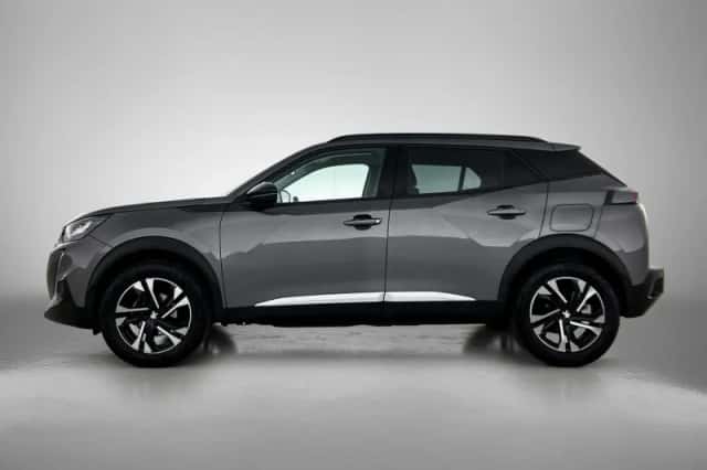 Peugeot 2008 (2022) thumbnail 2