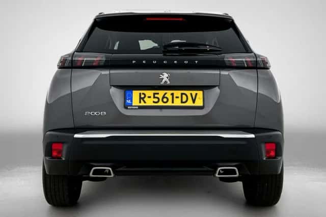 Peugeot 2008 (2022) thumbnail 5