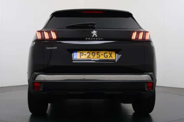 Peugeot 3008 (2022) thumbnail 6