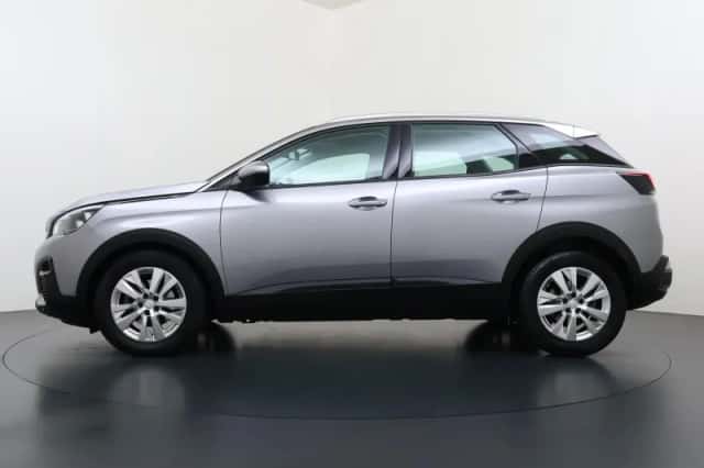Peugeot 3008 (2019) thumbnail 4