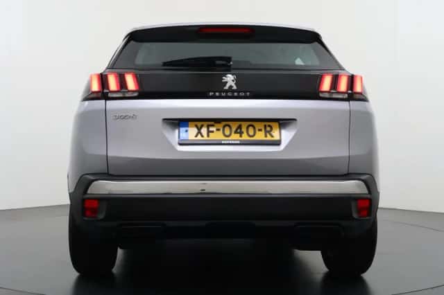 Peugeot 3008 (2019) thumbnail 6