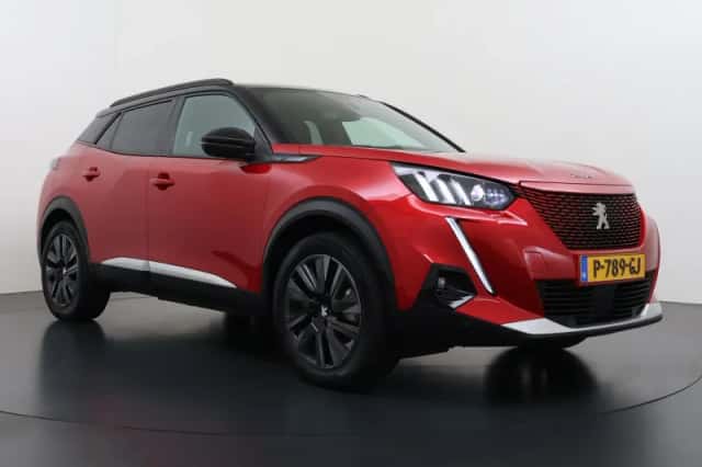 Peugeot e-2008 (2022) thumbnail 2