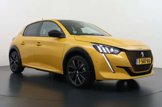 Peugeot e-208 (2023) thumbnail 2