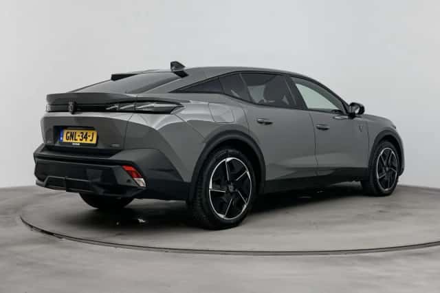Peugeot 408 (2024) thumbnail 5