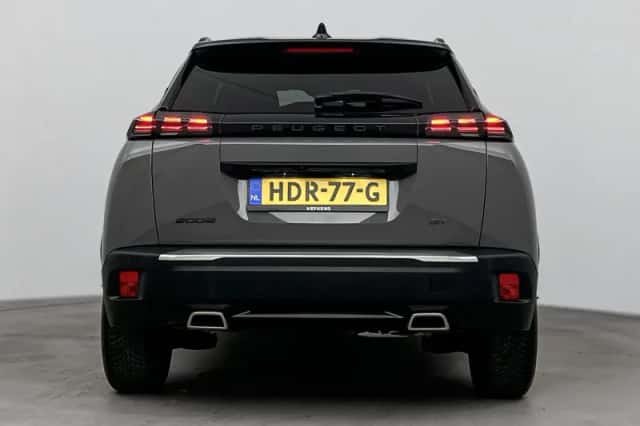 Peugeot 2008 (2023) thumbnail 4