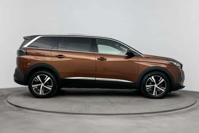 Peugeot 5008 (2021) thumbnail 6