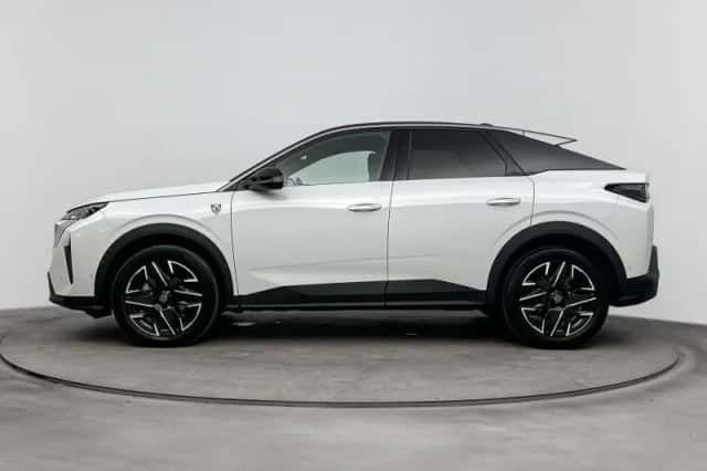 Peugeot 3008 (2024) thumbnail 2