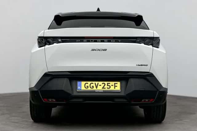 Peugeot 3008 (2024) thumbnail 4