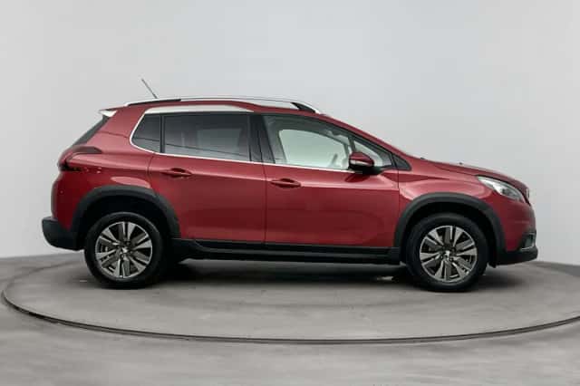 Peugeot 2008 (2019) thumbnail 6