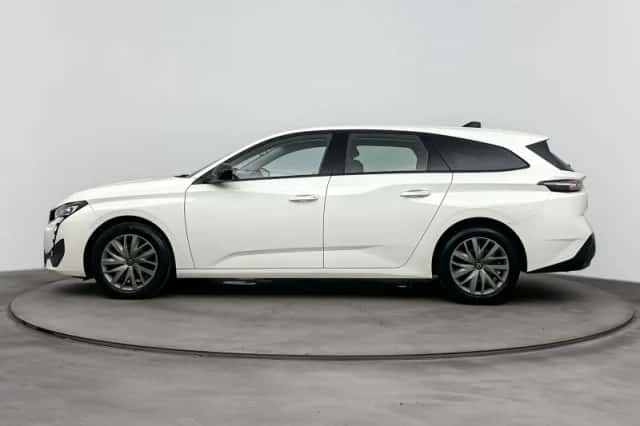 Peugeot 308 (2022) thumbnail 2
