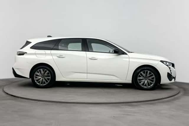 Peugeot 308 (2022) thumbnail 6