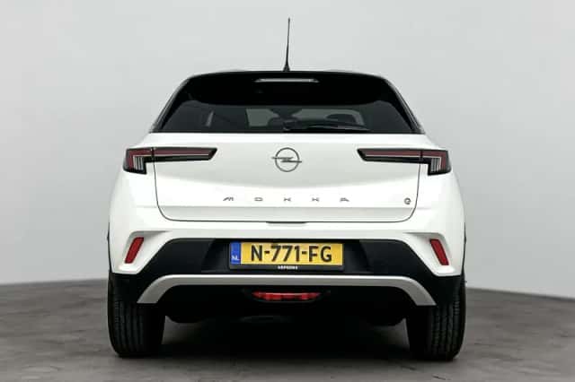 Opel Mokka-e (2021) thumbnail 4