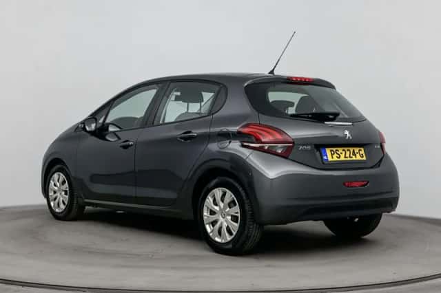 Peugeot 208 (2016) thumbnail 3