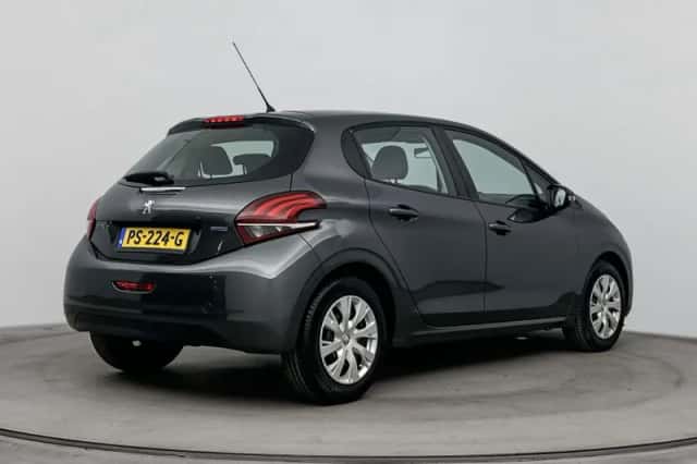 Peugeot 208 (2016) thumbnail 5