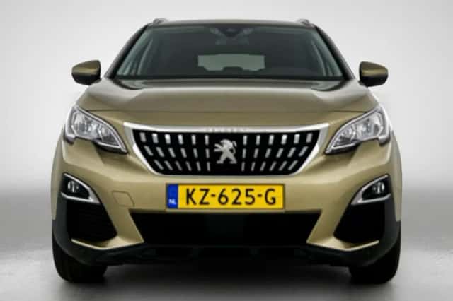 Peugeot 3008 (2017) thumbnail 4