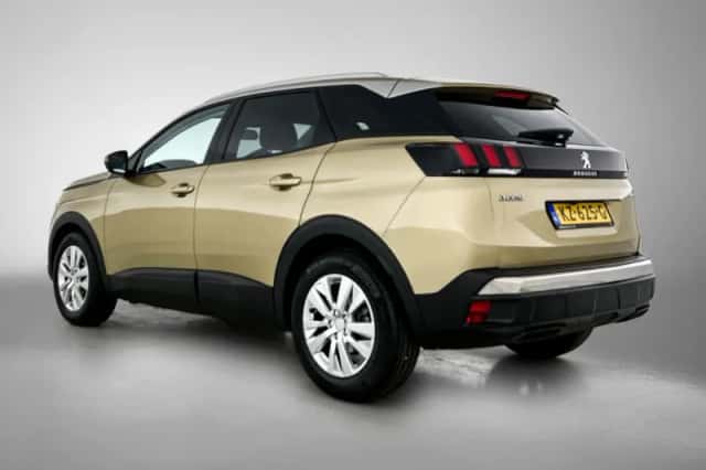 Peugeot 3008 (2017) thumbnail 6