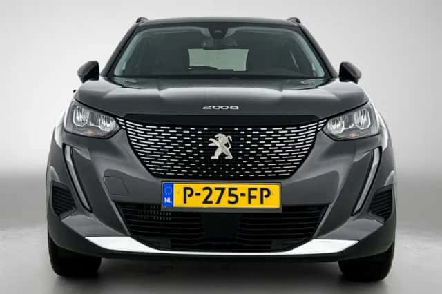 Peugeot 2008 (2021) thumbnail 4