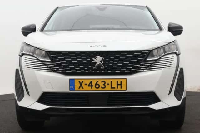 Peugeot 3008 (2022) thumbnail 5