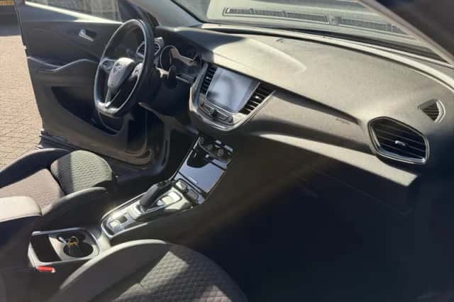 Opel Grandland (2021) thumbnail 5