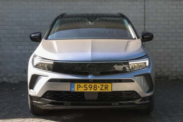 Opel Grandland (2022) thumbnail 4
