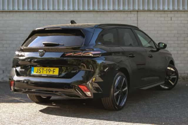 Peugeot e-308 (2025) thumbnail 3