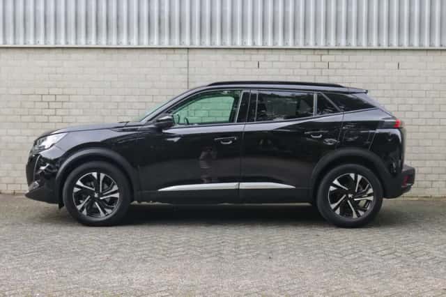 Peugeot 2008 (2021) thumbnail 2