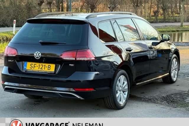 Volkswagen Golf (2018) thumbnail 6