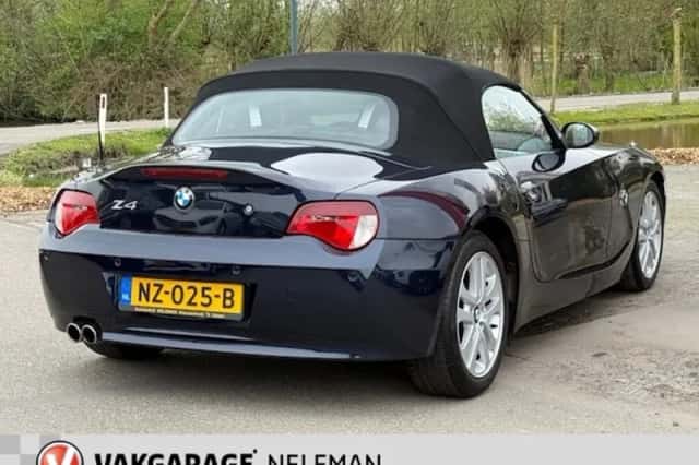 BMW Z4 (2006) thumbnail 6