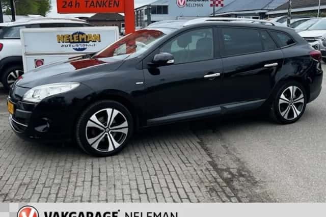 Renault Mégane (2011) thumbnail 2