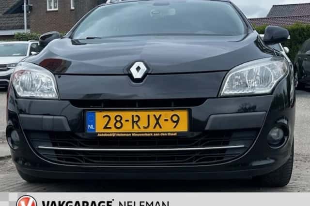 Renault Mégane (2011) thumbnail 3