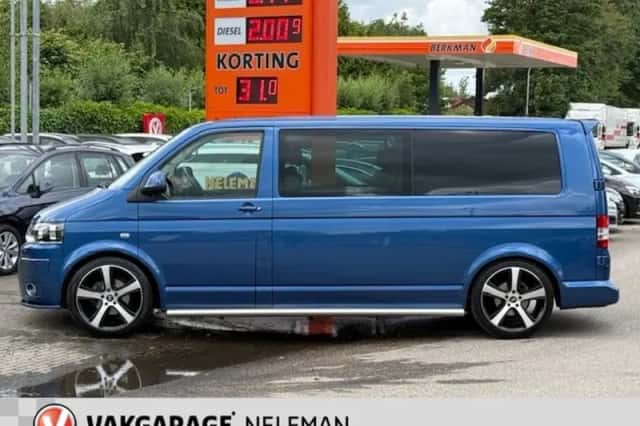 Volkswagen Transporter (2015) thumbnail 4